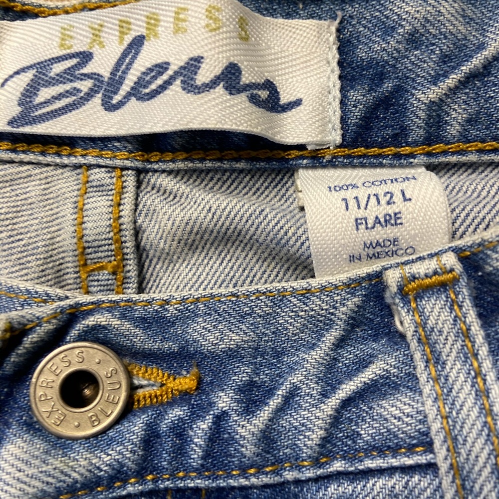 Express Vintage flare jeans💵 - Picture 4 of 8
